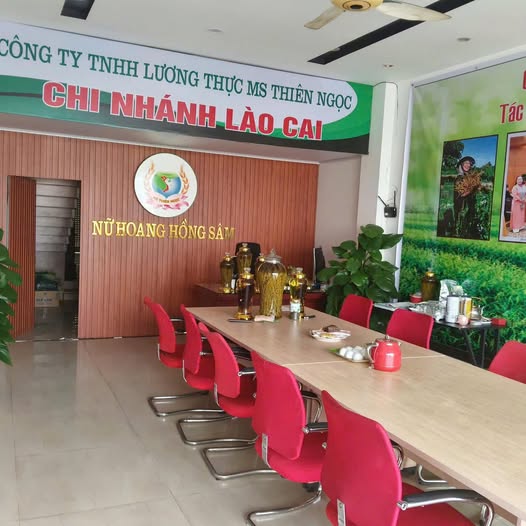 Bán nhà 4 tầng đường An Dương Vương, Lào Cai 100m² - Khu phố sầm uất, thương lượng tốt!