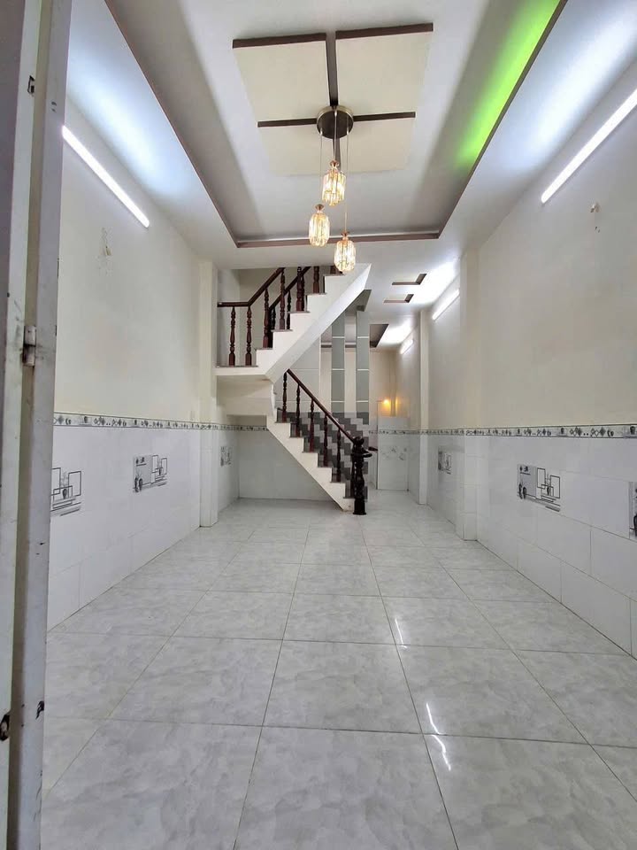 Nhà phố Rạch Cát, Quận 8, 40m² giá 900 triệu - Chính chủ bán gấp!