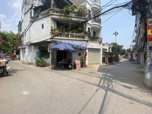 Đất Trâu Quỳ 113m² giá 10.8 tỷ - Kinh doanh, ô tô tránh, vị trí đắc địa!