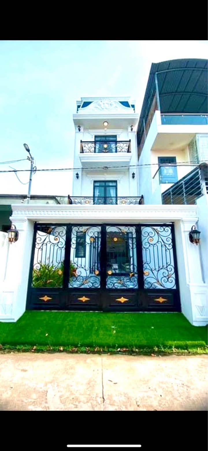 Nhà đẹp 1 trệt 2 lầu tại Hiệp Thành, Thủ Dầu Một, 96m² giá 4.98 tỷ - Sẵn sàng ở ngay!