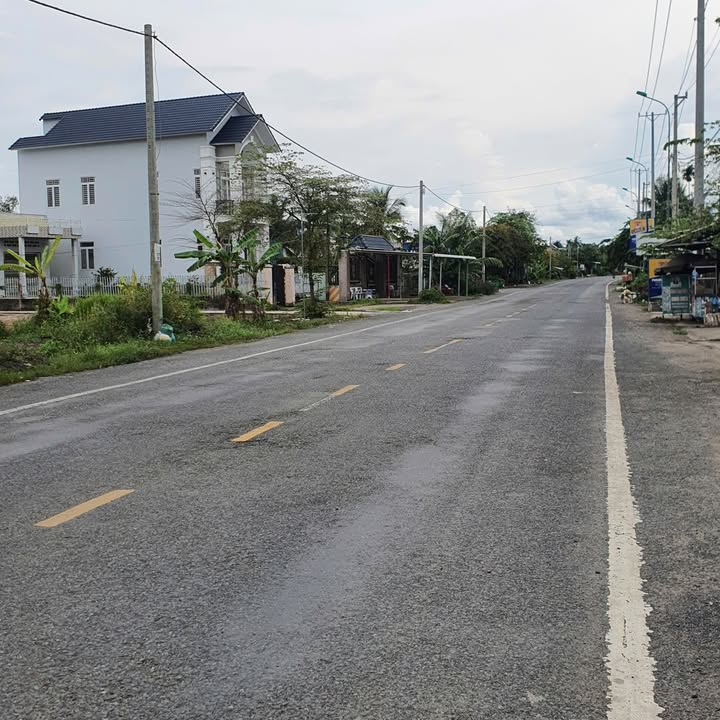 Nhà mặt tiền đường Nguyễn Chí Thanh, Thới An Đông, 95m² giá 1.75 tỷ - Cơ hội đầu tư hấp dẫn!