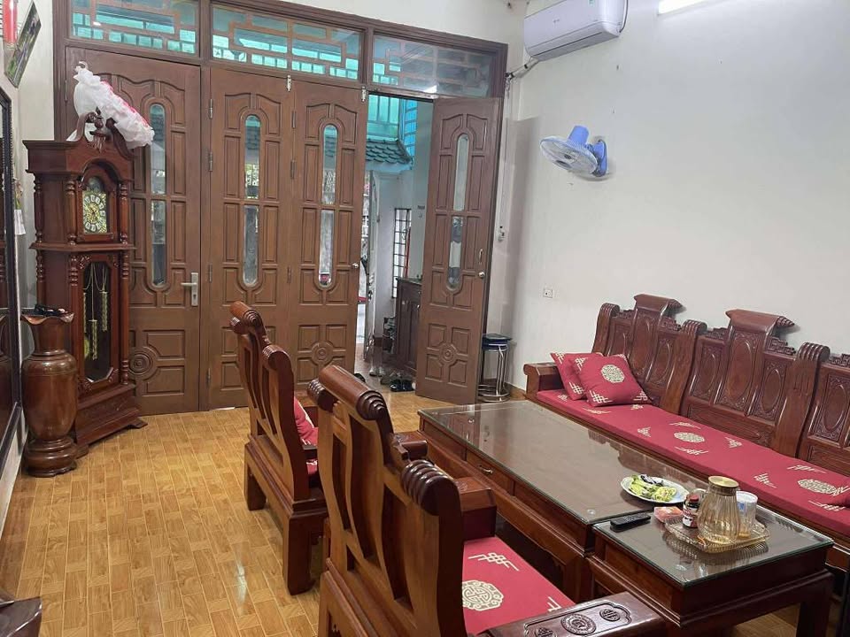 Nhà 3 tầng Lương Đắc Bằng, Thanh Hóa 50m² giá 2.6 tỷ - Thiết kế hiện đại, đầy đủ tiện nghi!