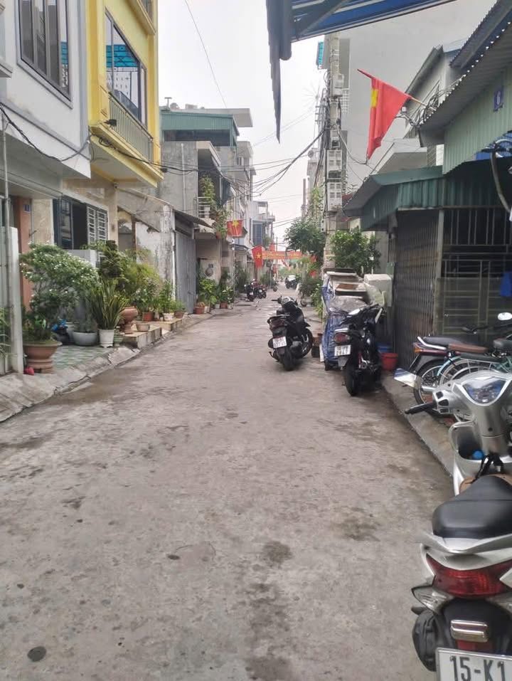 Nhà 3 tầng Trại Chuối, Hồng Bàng, Hải Phòng 33m² giá 2.75 tỷ - Cơ hội sở hữu ngay!