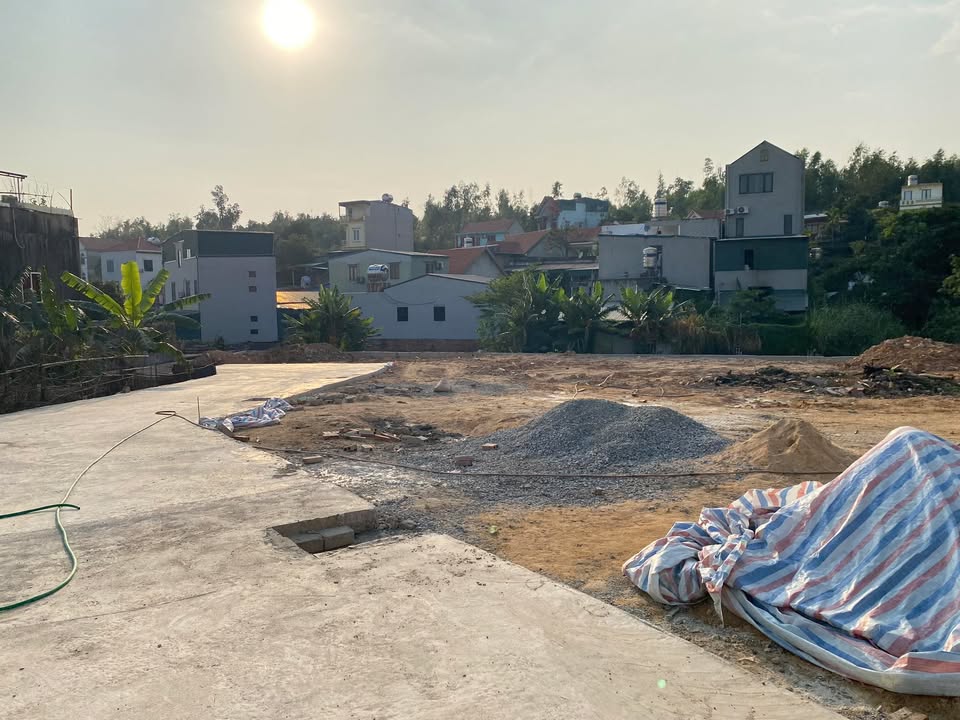 Đất nền khu 3A Giếng Đáy Hạ Long 98m² - Đường ô tô thuận tiện!