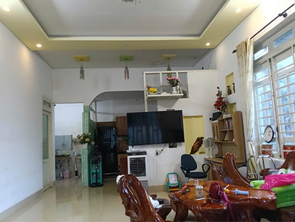 Nhà phố hẻm Bùi Huy Bích Buôn Ma Thuột 170m² giá 2.15 tỷ - Cơ hội đầu tư hấp dẫn!