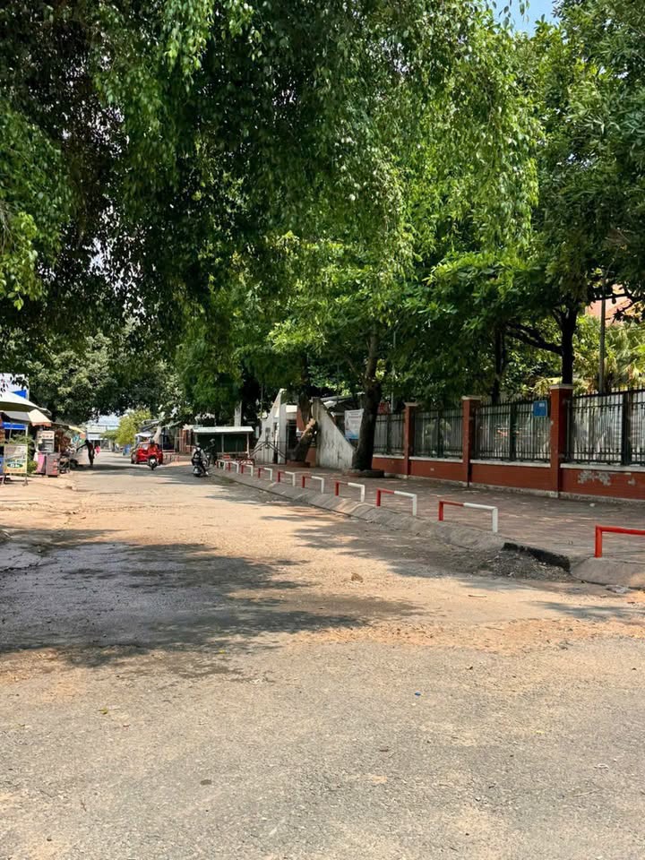 Nhà lô góc 2 mặt tiền KDC Thuận Giao 297m² giá 15.7 tỷ - Đang cho thuê sinh lời 30 triệu/tháng!