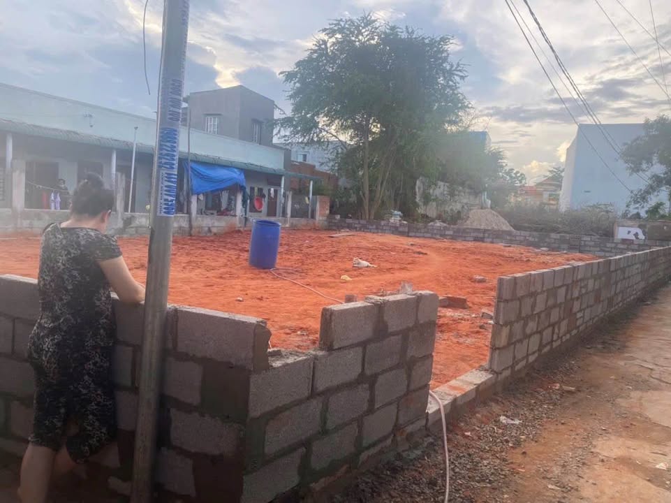 Đất chính chủ 3 mặt tiền tại phường Thanh Hải, 339m² giá 3 tỷ - Cơ hội đầu tư hấp dẫn!