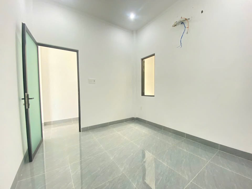 Nhà cấp 4 Hàm Liêm 160m² giá 1.4 tỷ - Ô tô vào tận nhà!