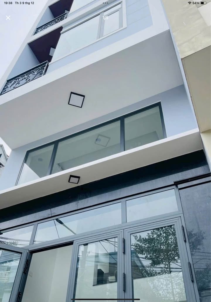 Nhà hẻm rộng đường Ngô Mây Quy Nhơn 30m² giá 3.95 tỷ - Thiết kế hiện đại, sẵn sàng ở ngay!