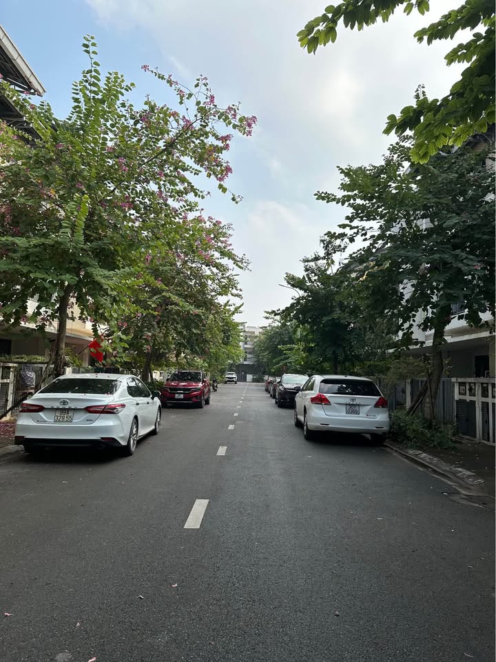 Townhouse Belhomes VSIP Từ Sơn 75m² giá 640 triệu - Đầy đủ tiện nghi, sổ hồng chính chủ!