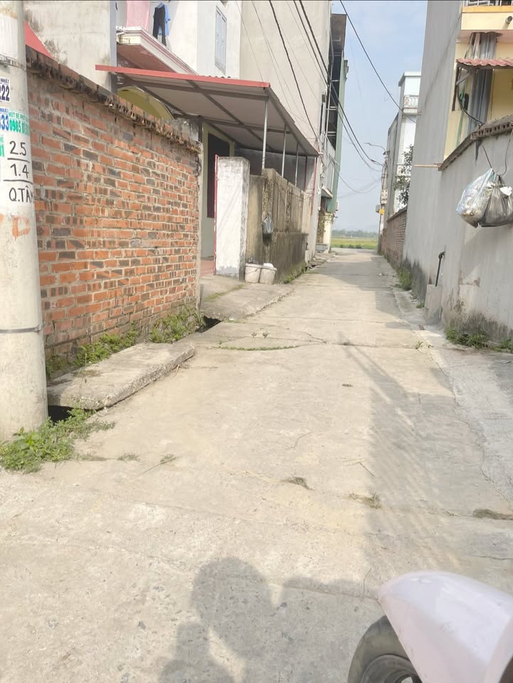 Đất nền Quế Tân, Quế Võ 100,5m² giá 2 tỷ - Đường thông xe ô tô thuận tiện!