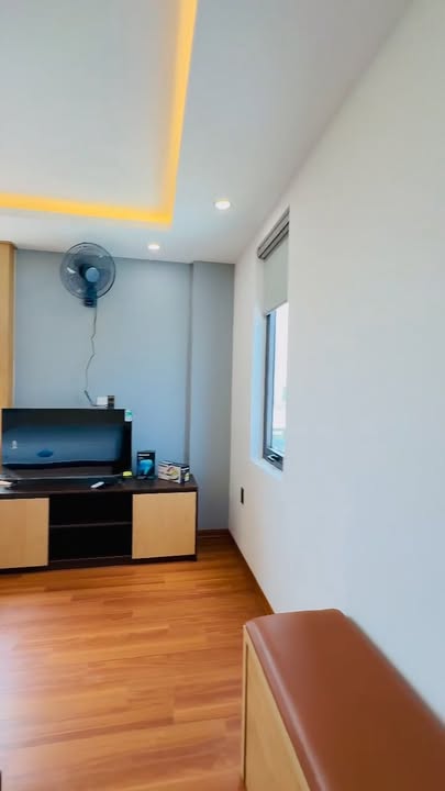 Căn hộ studio mới đường Triệu Nữ Vương, Hải Châu 40m² giá 8 triệu - View đẹp, tiện nghi đầy đủ!