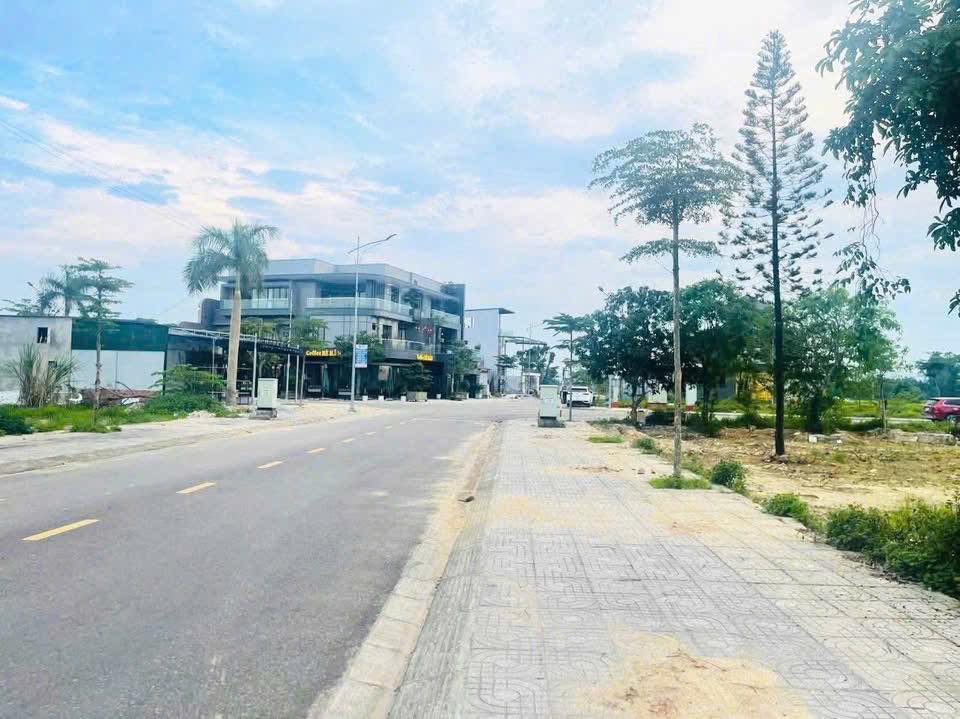 Đất nền khu dân cư Bàu Rạ, 165m² giá 5 tỷ - Sổ đỏ chính chủ, vị trí đẹp!