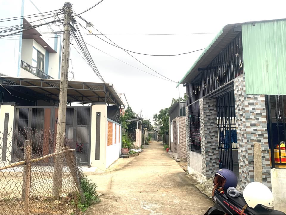 Đất Hòa Hương Tam Kỳ 100m² giá 900 triệu - Hướng Tây tứ trạch, tiện ích đầy đủ!