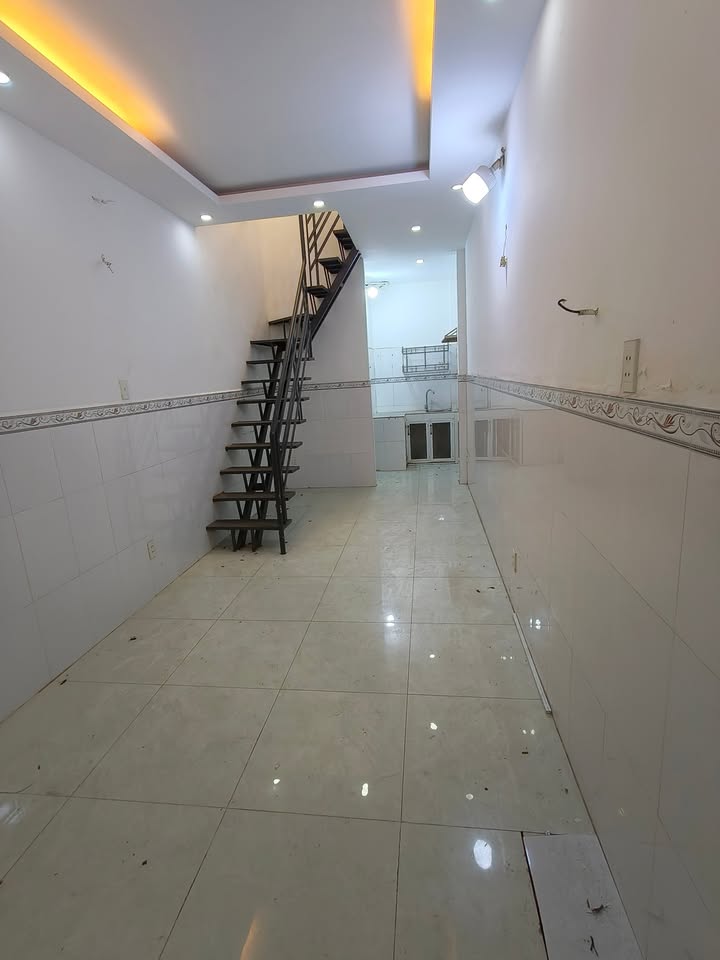 Nhà phố 432 Dương Bá Trạc, 21m² giá 1.9 tỷ - Sổ hồng riêng, giao ngay!
