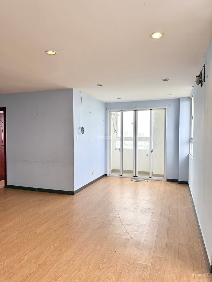 Căn hộ chung cư 90m² tại Bình Chánh giá 2.45 tỷ - Cọc 200 triệu nhận nhà ngay!