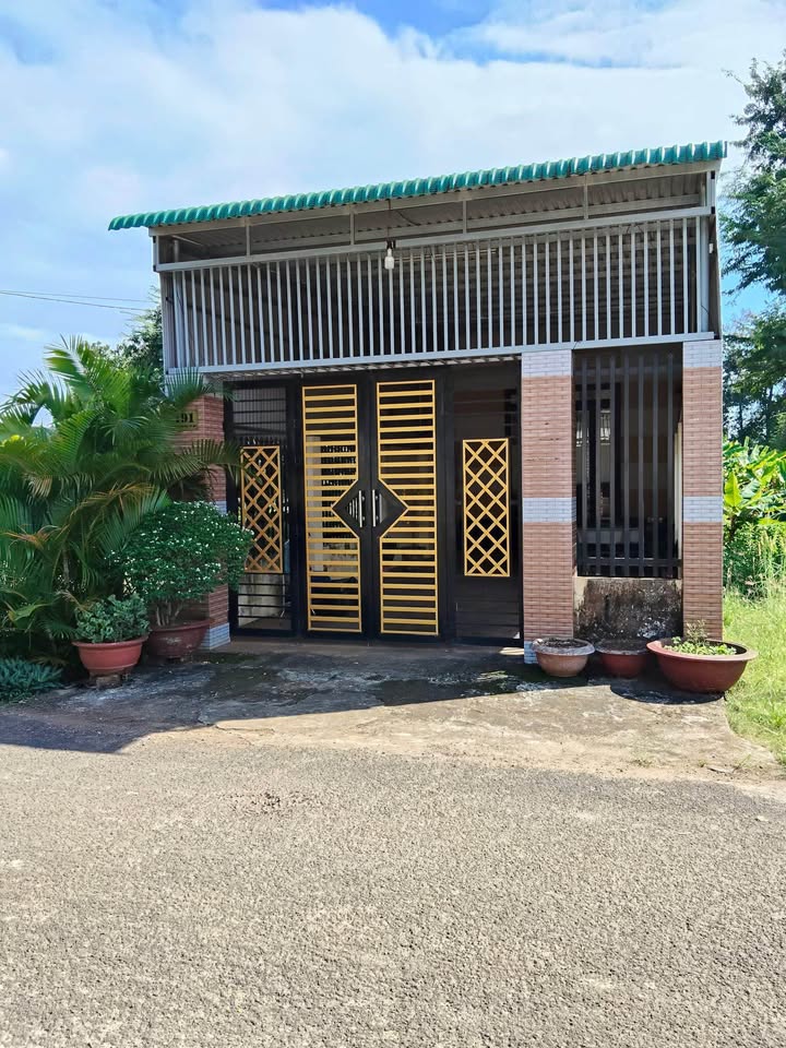 Nhà đẹp Hòa Phú, Buôn Ma Thuột 275m² giá chỉ 1.3 tỷ - Pháp lý rõ ràng, sẵn sàng ở ngay!