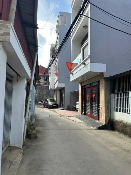 Đất thổ cư 100m² tại Ngõ 22 Lý Thường Kiệt, Lạng Sơn - Giá chỉ 2.3 tỷ!