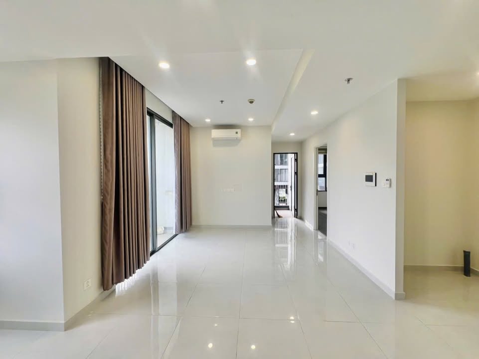 Căn hộ The Emerald Golf View 73m² giá 2.95 tỷ - Căn góc thoáng mát, view hồ bơi!