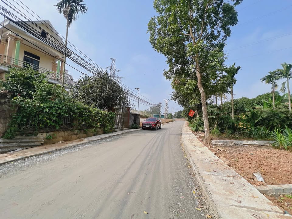 Đất nền sổ đỏ xã Xuân Lũng 97m² giá 1.2 tỷ - Đường thông ô tô tránh nhau!