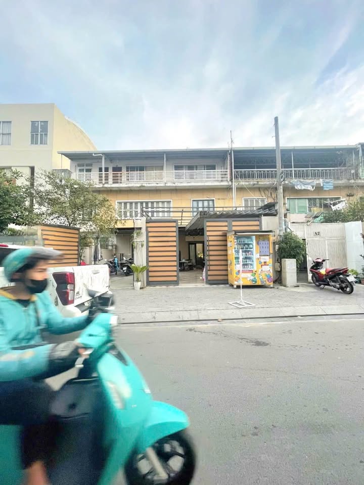 Nhà Mặt Tiền Cư Xá Bắc Hải, Quận 10 - Diện tích 273m², Cho Thuê Kinh Doanh Tự Do!