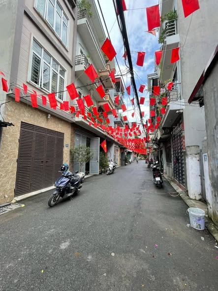 Đất phân lô Thụy Phương 52m² giá 11.9 tỷ - Ô tô tránh, view hồ tuyệt đẹp!