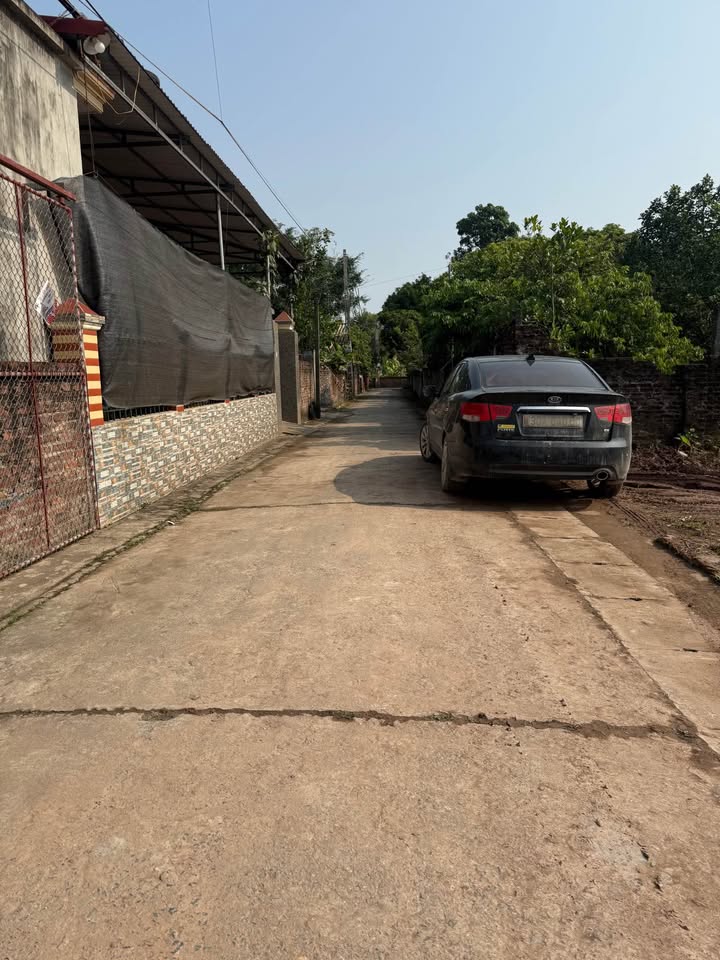 Đất Hồng Thái, Phú Xuyên 80m² giá 2 tỷ - Đường ô tô tránh, giao thông thuận lợi!