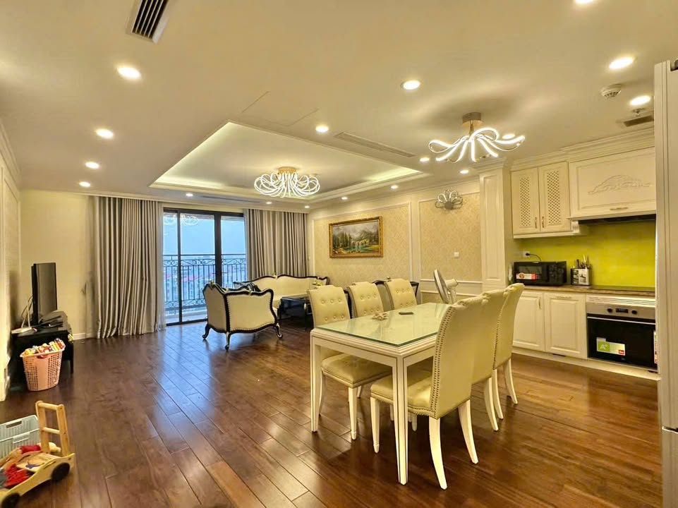 Căn hộ D’ Le Roi Soleil Tây Hồ 104m² giá 25 tỷ - Đẳng cấp thượng lưu với view hồ tuyệt đẹp!