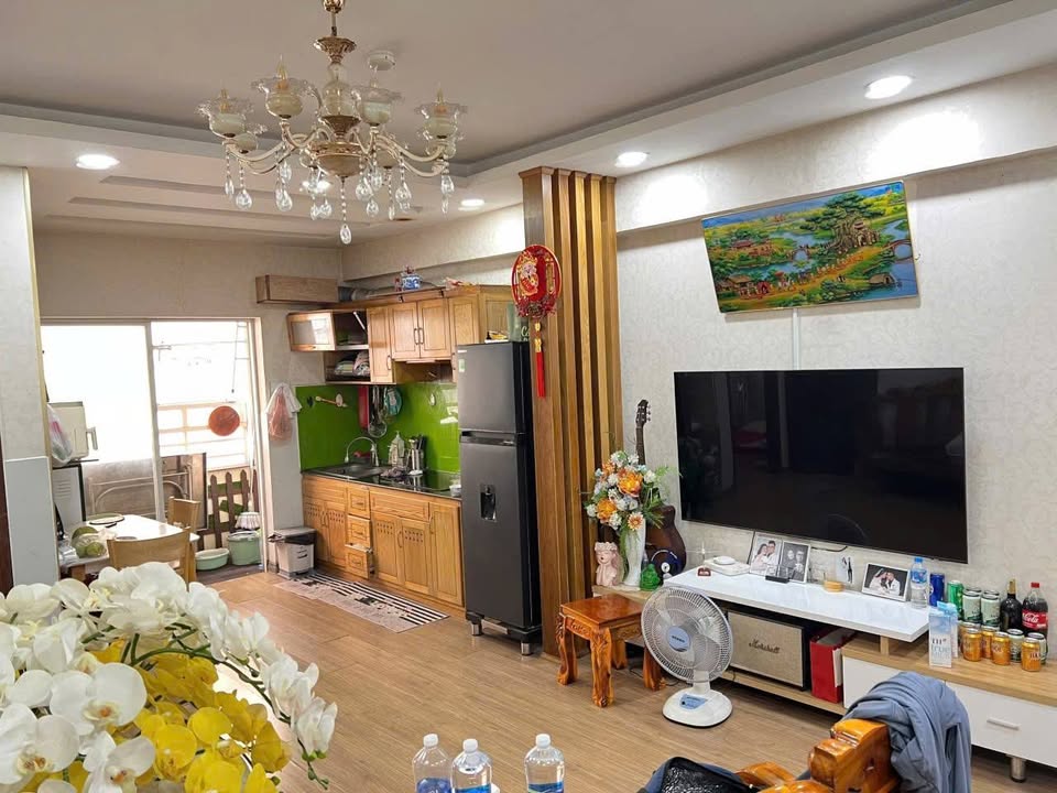 Căn hộ Techco Phan Văn Hớn 57m² giá 2.5 tỷ - Sổ hồng riêng, nội thất đầy đủ!