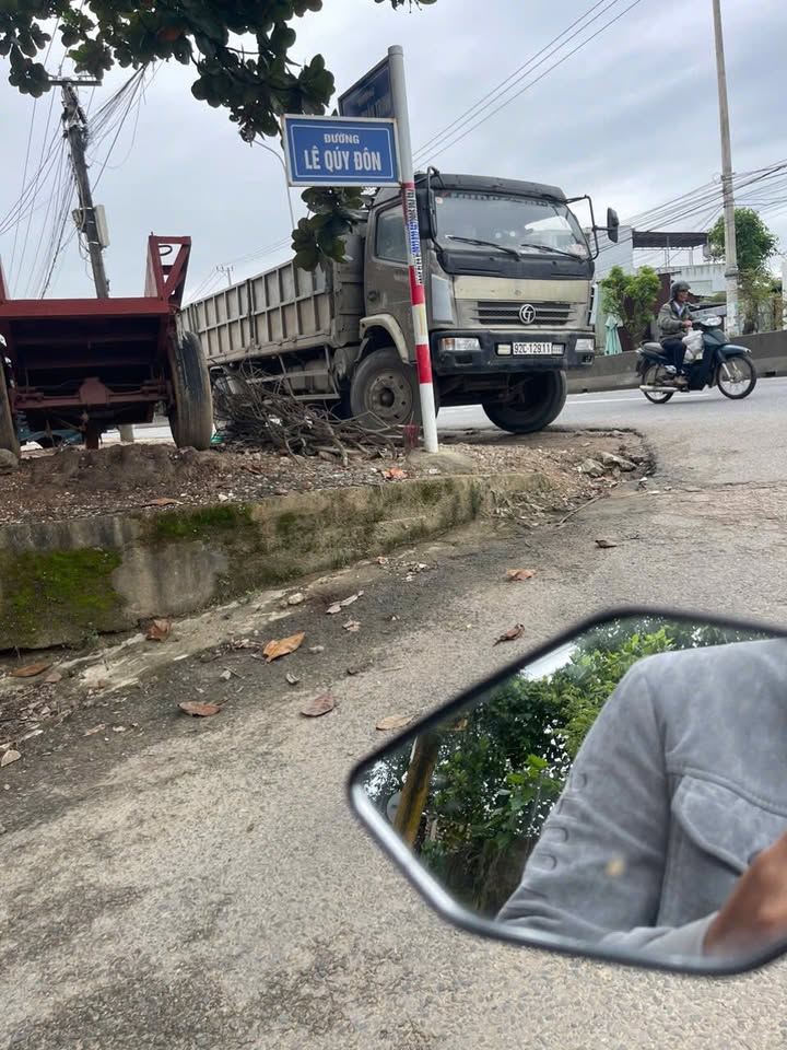 Đất thổ cư Hương An 210m² giá 1 tỷ - Sổ đỏ chính chủ, mặt tiền đường lớn!