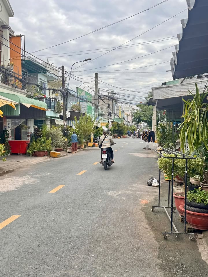 Nhà cho thuê tại khu Xẻo Trôm, Mỹ Phước, Long Xuyên 48m² - Phù hợp cho Spa hoặc văn phòng!