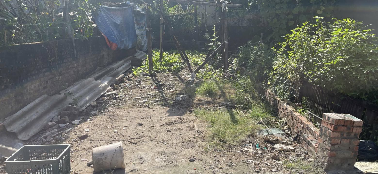 Nhà bán đường Nguyệt Áng, Thanh Trì, 51m² chỉ 5.2 tỷ - Ngõ thông ô tô chạy thoải mái!