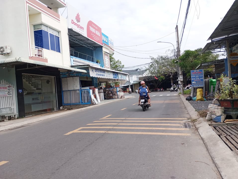 Đất nền Hòa Long 90m² giá 1.5 tỷ - Gần chợ và TL851