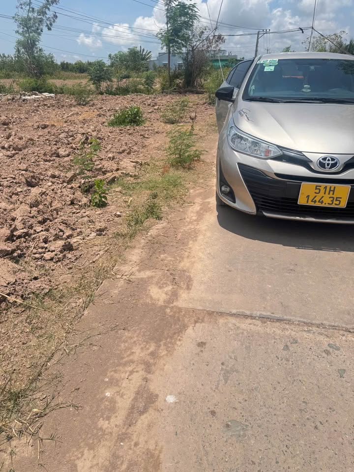 Bán đất nền thổ cư Tiền Giang 983m² giá 860 triệu - Sổ hồng chính chủ, xây dựng tự do!