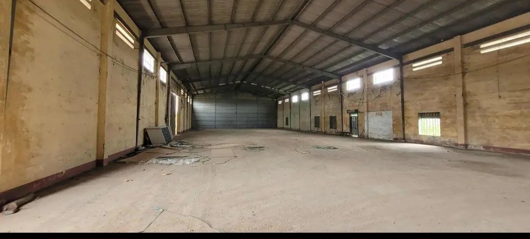 Kho cho thuê Cụm Công Nghiệp Nhơn Bình Quy Nhơn 1000m² giá 28 triệu - Đường xe container thuận lợi!