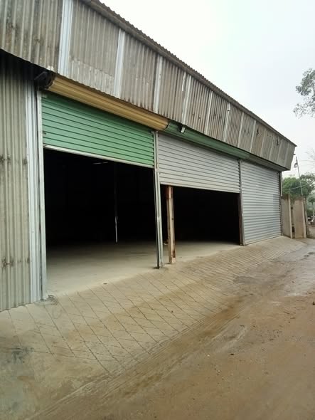 Kho cho thuê tại Đường tránh Vinh 288m² giá 5 triệu - Vị trí đắc địa, tiện nghi đầy đủ!