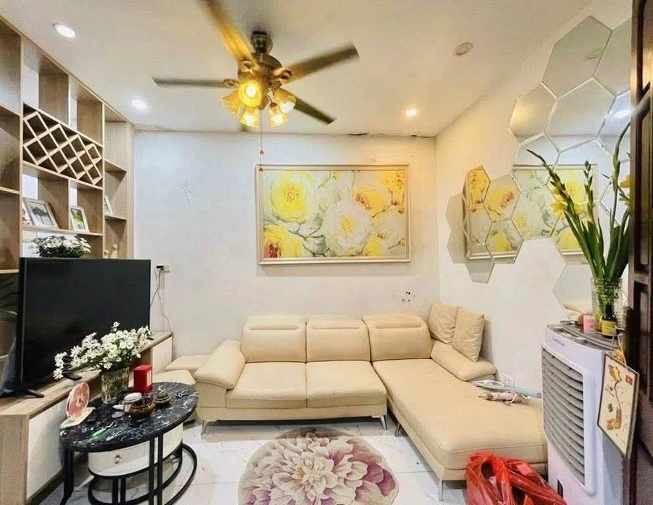 Nhà phố Trần Cung, Cổ Nhuế 1, 100m² giá 8 tỷ - Full đồ, sẵn sàng ở ngay!