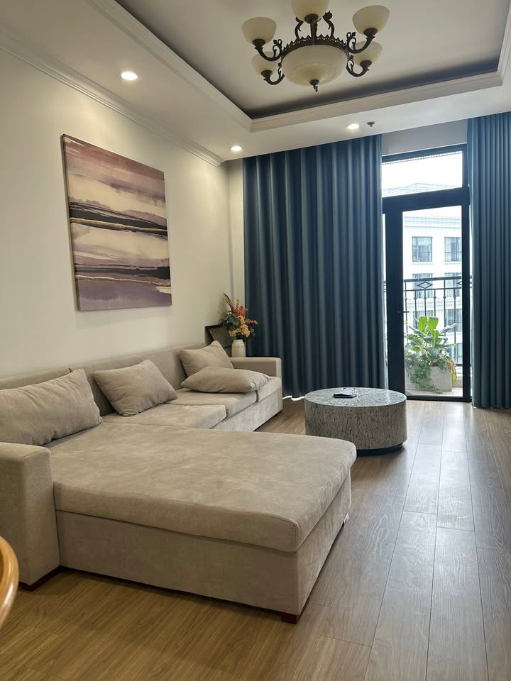 Căn hộ Royal City Thanh Xuân 2PN giá 20 triệu - Full nội thất đẹp, thoáng sáng!