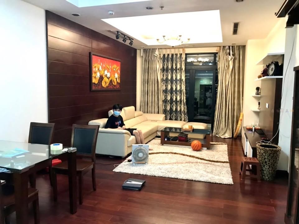 Căn hộ 2 phòng ngủ tại Royal City, Thanh Xuân 110m² chỉ 20 triệu/tháng - Full nội thất sang trọng!
