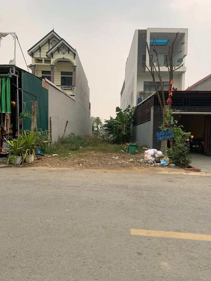 Đất nền Định Tăng, Yên Định 180m² - Vị trí đẹp thuận tiện kinh doanh!