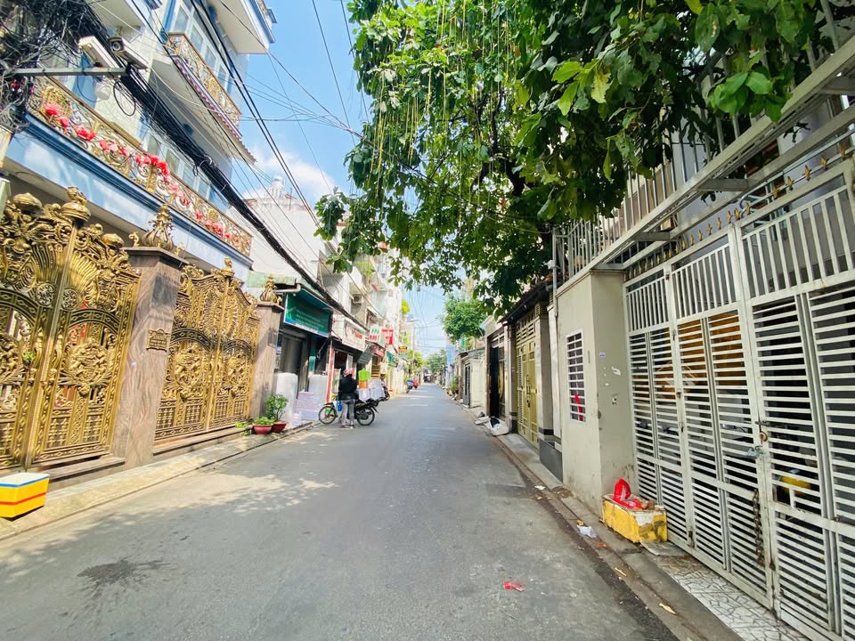 Nhà bán Tân Bình 60m² giá 8.8 tỷ - Địa điểm lý tưởng cho kinh doanh!