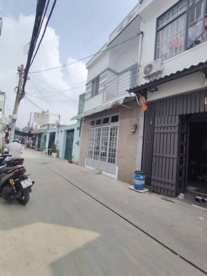 Nhà phố Bùi Dương Lịch, Bình Tân 27.5m² giá 1.6 tỷ - Chính chủ bán gấp!