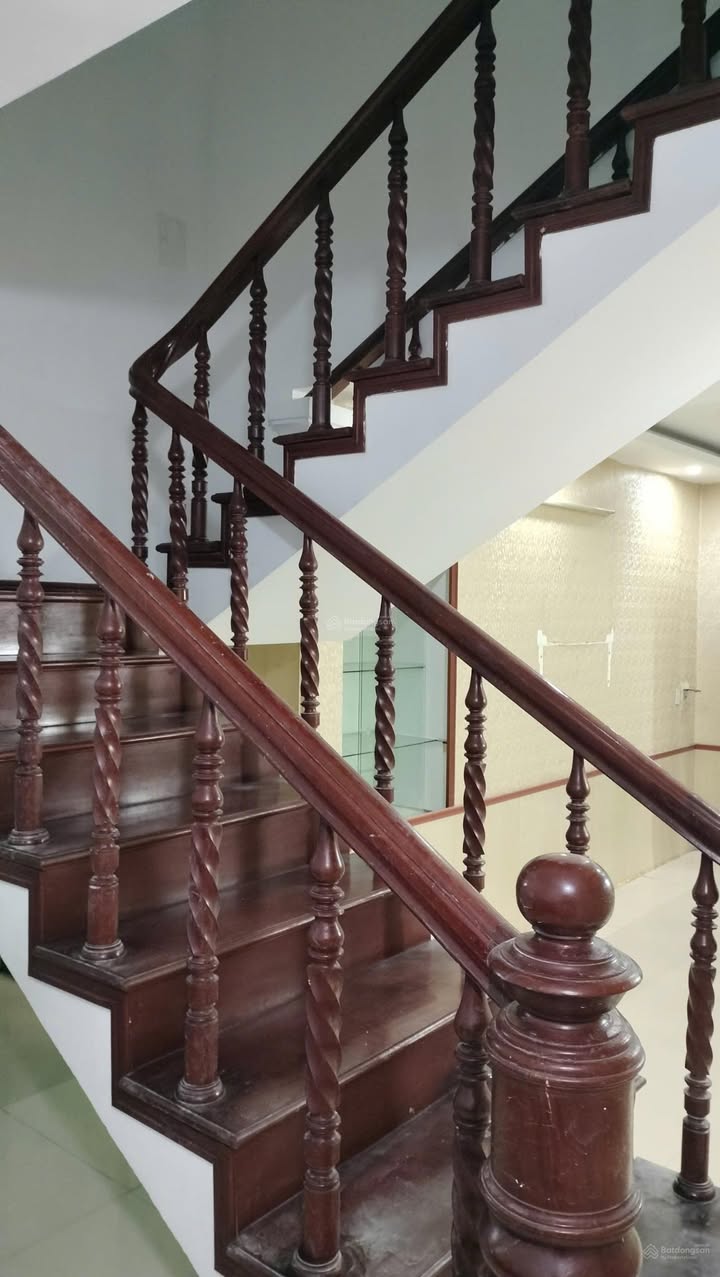 Nhà 2 tầng phố chợ đêm chân cầu An Dương 40m² giá 1.2 tỷ - Không gian yên tĩnh, tiện nghi đầy đủ!