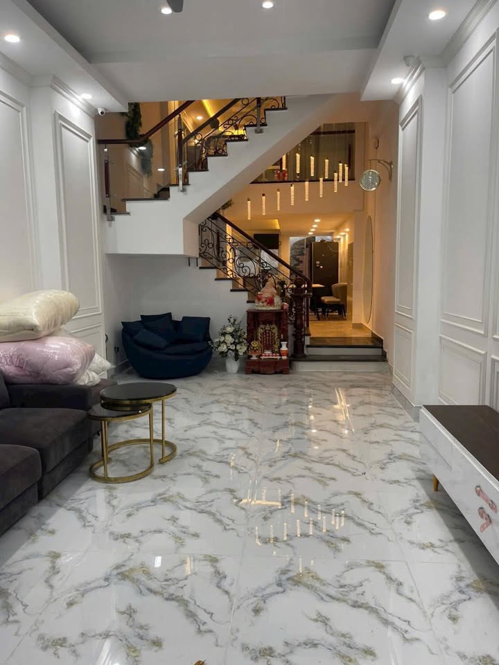 Nhà nguyên căn Tân Quy, Q7 80m² giá 35 triệu - Full nội thất cao cấp, thuê dài hạn!