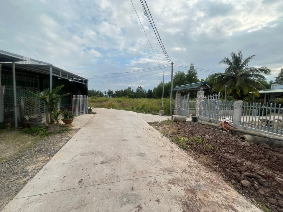 Đất nền Xuân Lộc 10800m² giá 1.1 tỷ - Cơ hội đầu tư hấp dẫn!