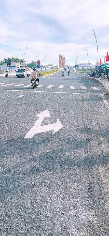 Đất nền mặt tiền tỉnh lộ 926, Nhơn Ái, 157m² chỉ 1.6 tỷ - Kinh doanh sầm uất!