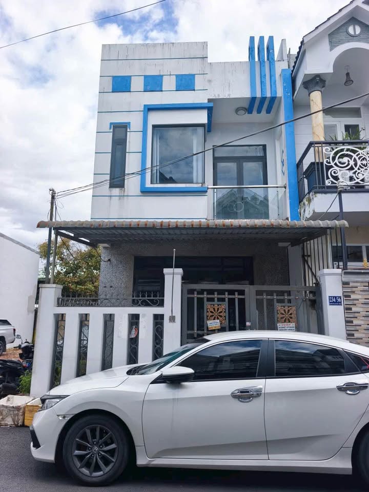 Nhà trệt lầu tại hẻm 234 Hoàng Quốc Việt, 80m² giá 3.9 tỷ - Đầu tư sinh lời ngay!