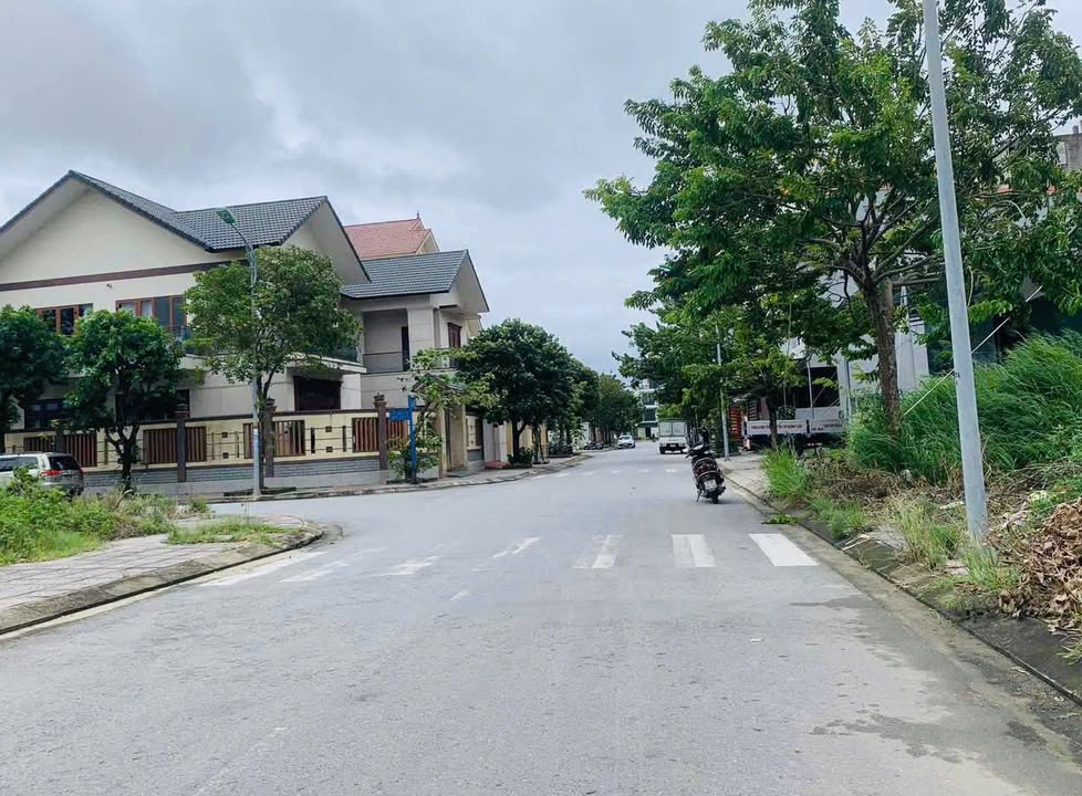 Đất nền dự án 533 Đồng Hới 119.51m² giá 4 tỷ - Tiềm năng kinh doanh cực tốt!