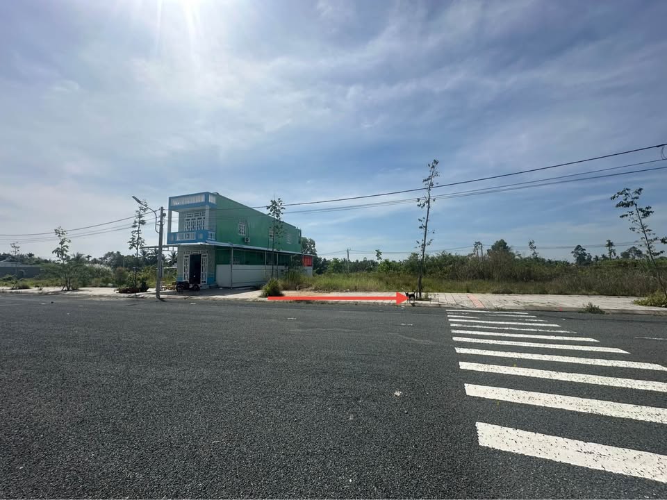 Đất nền 180m² tại Ấp 3, Thị Trấn Nàng Mau - Hướng Đông Bắc, giá thỏa thuận!