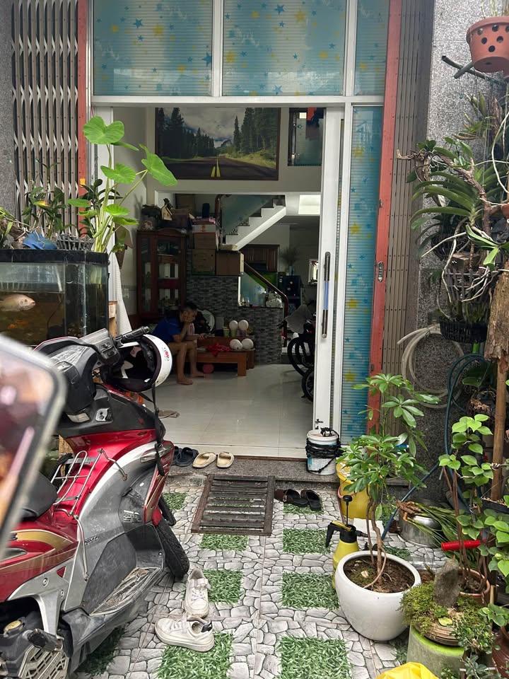 Bán Nhà Hẻm Tây Sơn, P. Quang Trung, Quy Nhơn 42.5m² - Sổ đỏ chính chủ, giá 2 tỷ!